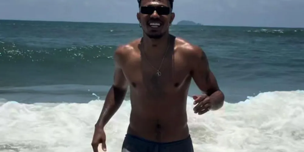 O grupo Kamisa 10 decidiu colocar o pé na areia em Pontal