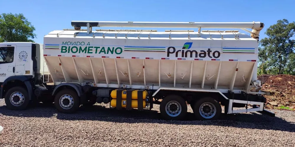 A estratégia busca acelerar a descarbonização do transporte de cargas pesadas, criando condições para que o biometano substitua o diesel nas rodovias