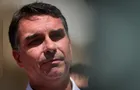 Flávio reage a polêmicas no bolsonarismo e pede apoio de 'todes'