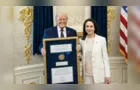 María Corina entrega medalha do Nobel da Paz a Trump em encontro na Casa Branca