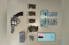 Homem é preso com drogas e arma de fogo em Telêmaco Borba