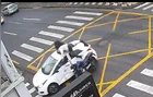 Vídeo registra momento da colisão entre carro e motocicleta no Centro de PG