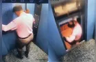 Homem escapa de ser esmagado por elevador na Índia