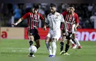 Santos sai na frente, São Paulo reage e empata na Vila pelo Brasileirão