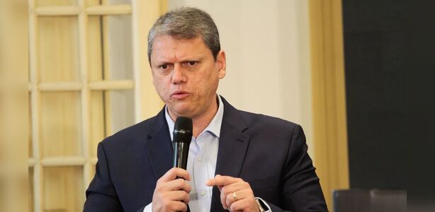 Tarcísio compara denúncias contra desfile pró-Lula com casos de Bolsonaro |  aRede