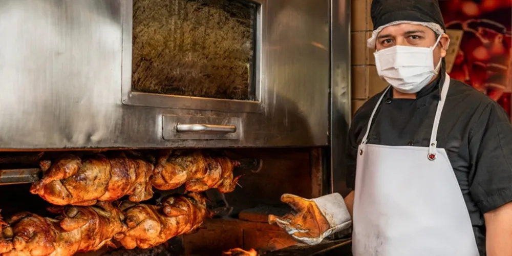 É necessário ter experiência para concorrer a vaga de churrasqueiro