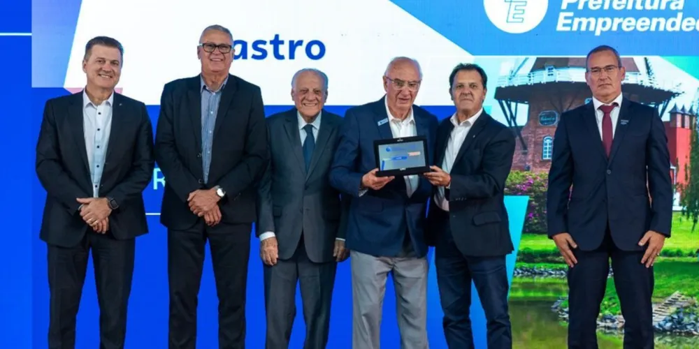 A cerimônia de premiação foi realizada nessa quarta-feira (22), em Curitiba