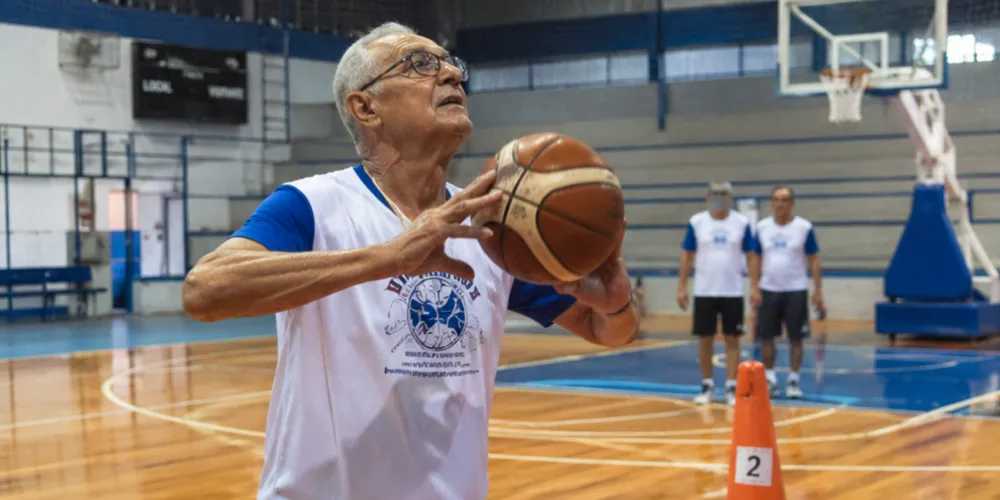 O projeto é voltado para homens e mulheres que tenham 60 anos ou mais