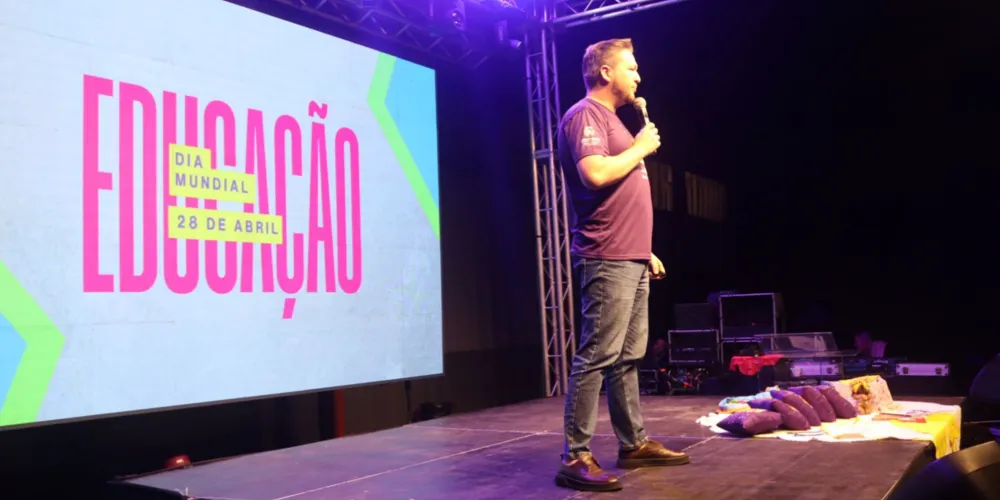 Evento foi realizado em 28 de abril, Dia Mundial da Educação