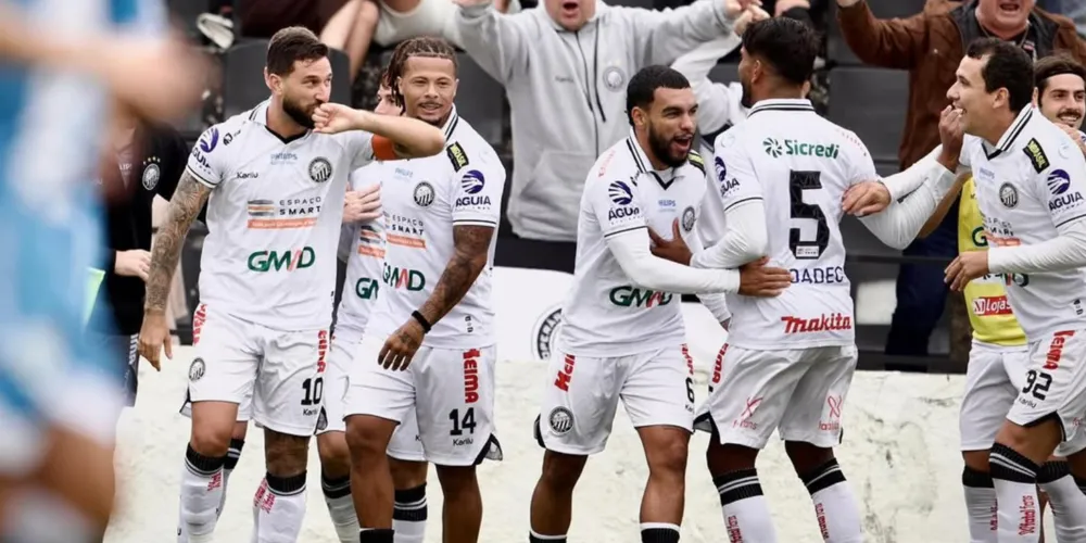 Gol foi marcado aos 4 minutos de jogo