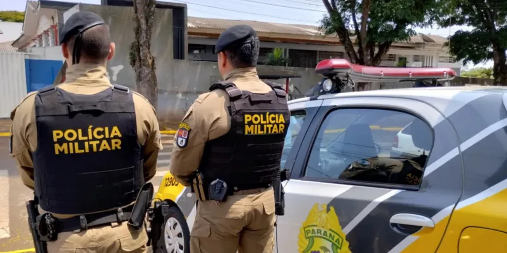 A PM realizou patrulhamento pelo bairro e por vias próximas, mas o suspeito não foi localizado