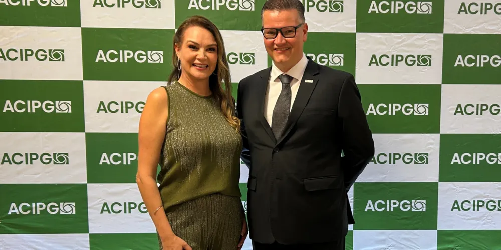 Giorgia Bin Bochenek e Leonardo Puppi Bernardi, ex e atual presidente da Acipg, respectivamente