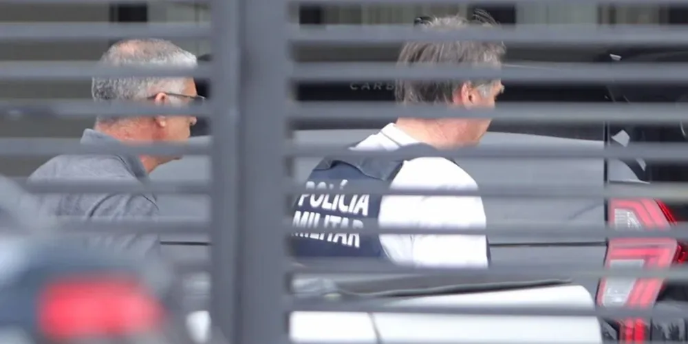 A restrição foi estabelecida um dia após Bolsonaro retornar à residência