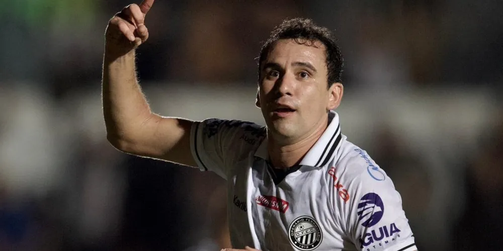 Atacante Pablo, do Operário