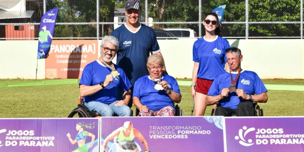 O quadro de medalhas foi composto por três ouros, uma prata e um bronze