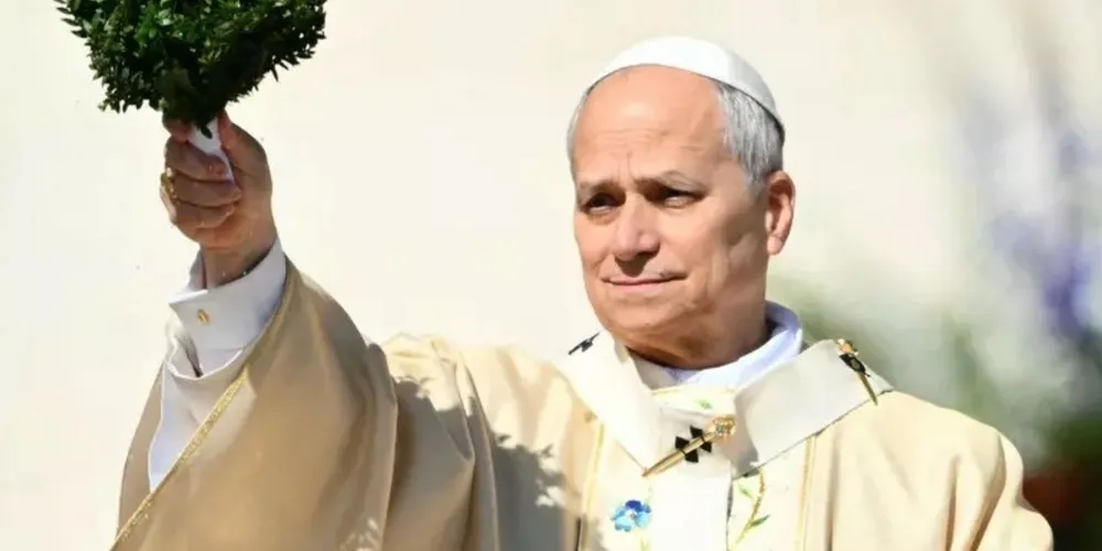 Papa Leão XIV durante missa de Páscoa