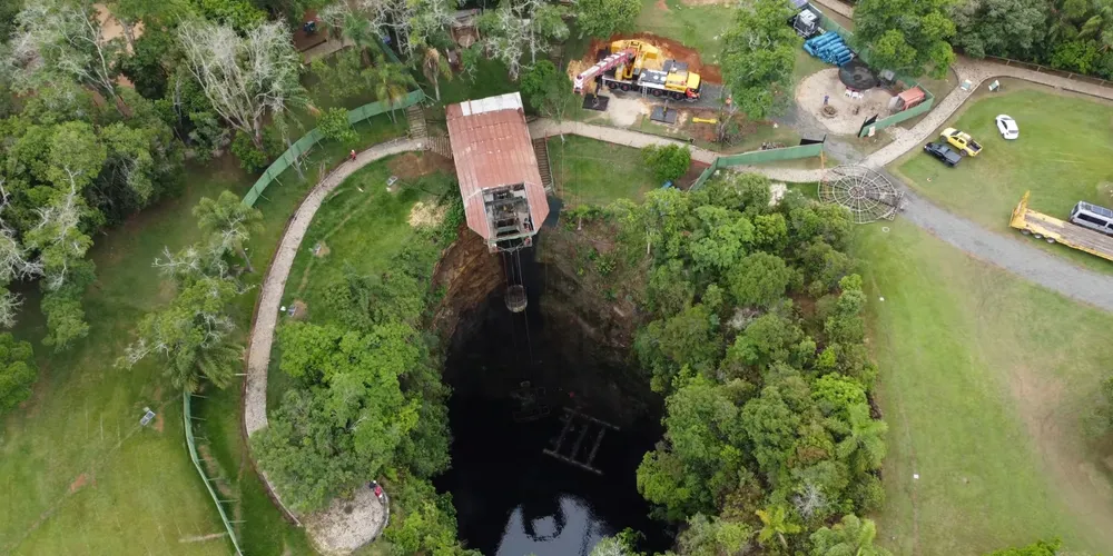 Obras do "elevador" na Furna dos Andorinhões
