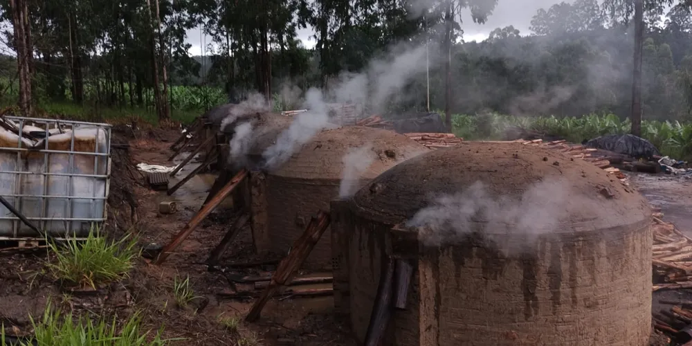 Fornos que operavam sem autorização