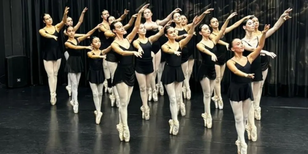 Alunas da 'Galla Escola de Dança'