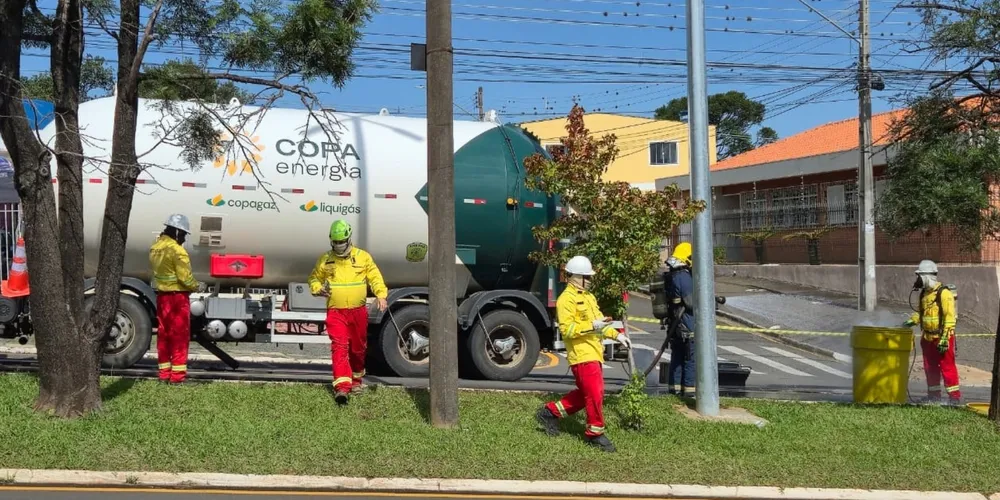 Corpo de Bombeiros em ocorrência na Avenida Visconde de Taunay