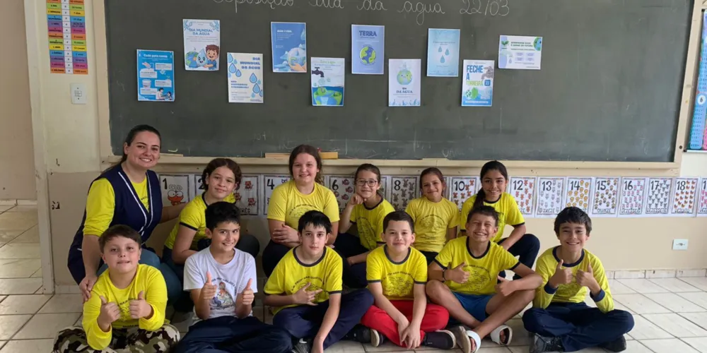 Educandos foram artistas e protetores deste bem natural por meio de artes criadas no Canva