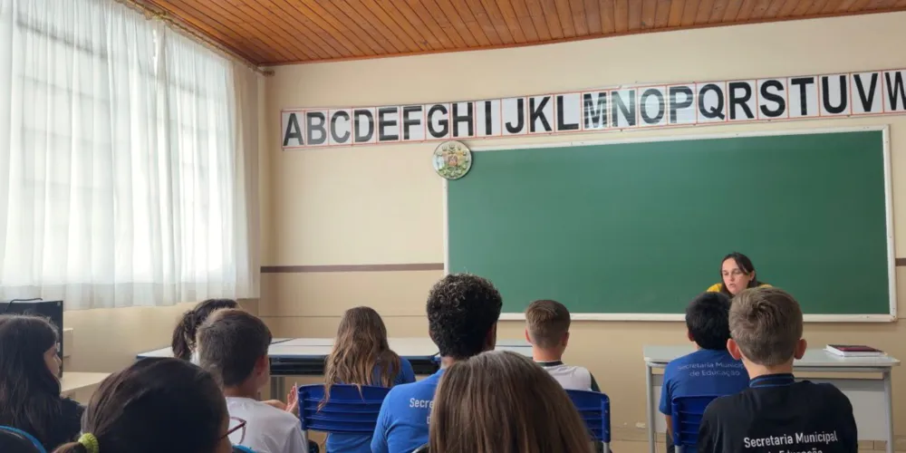 Veja parte da entrevista com a gestora educacional