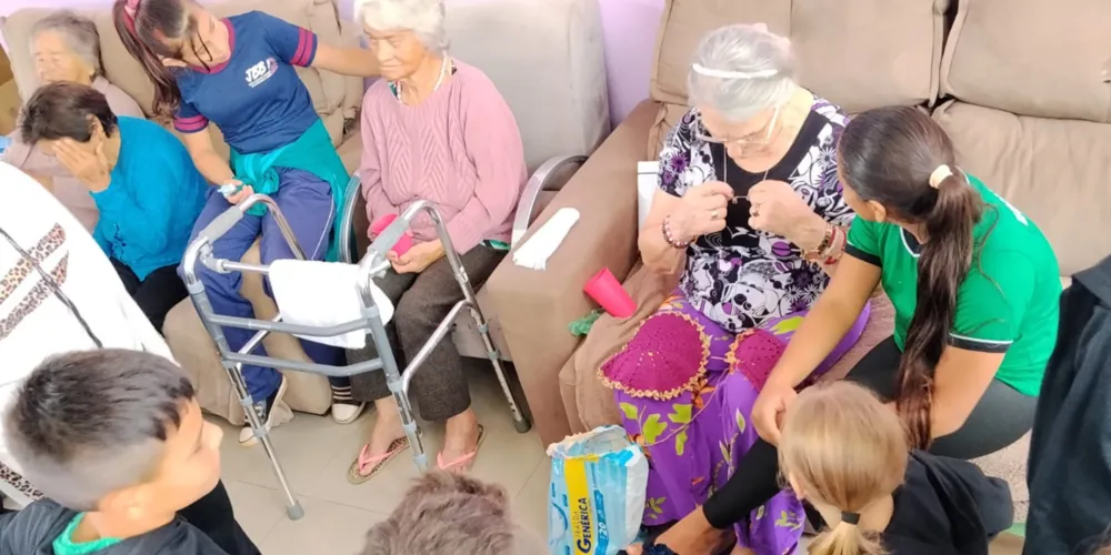 Estudantes puderam proporcionar um dia especial aos moradores da instituição