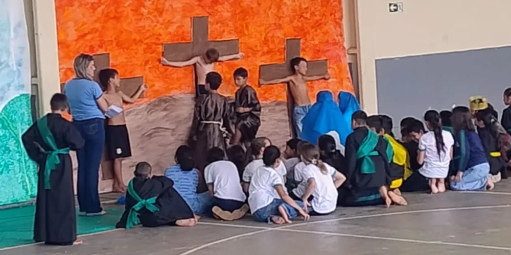 Educandos puderam interpretar o principal momento da tradição cristã