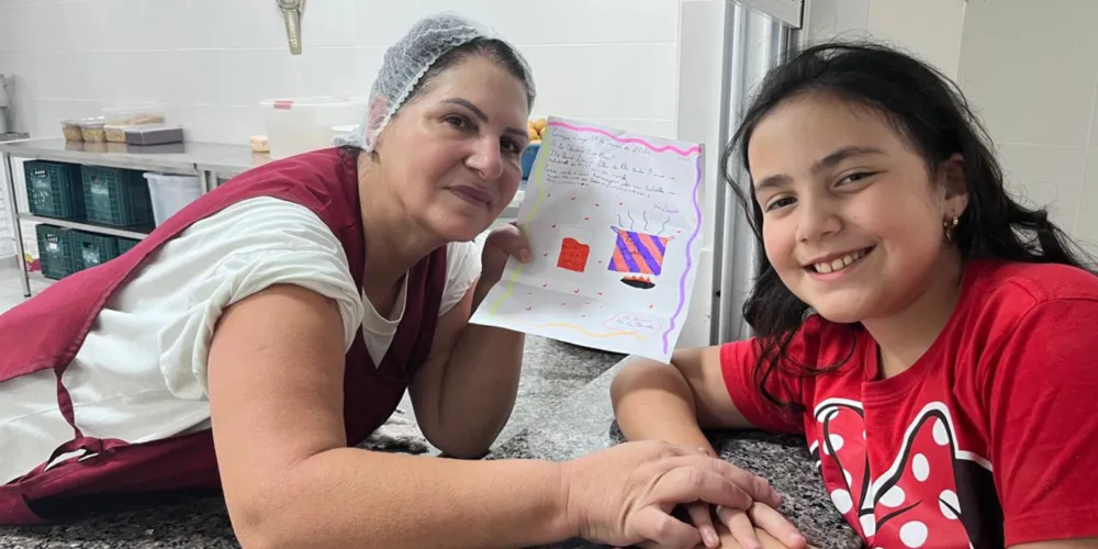 Colaboradores se emocionaram com importante ação feita pelos estudantes