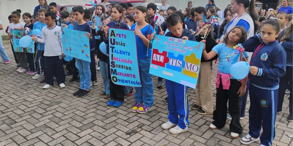 Estudantes foram protagonistas e alertaram a comunidade para o assunto