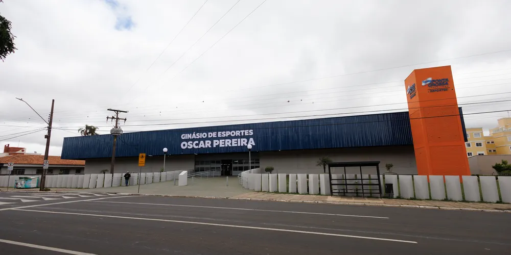 Fachada do Ginásio Oscar Pereira