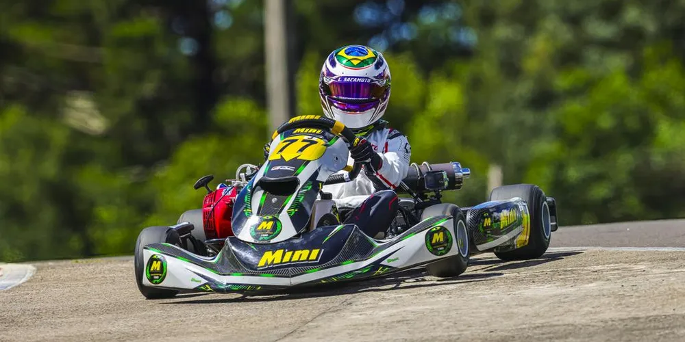 Aos 11 anos, o kartista dá um passo importante em sua trajetória ao subir de categoria e iniciar sua jornada na F4 Júnior