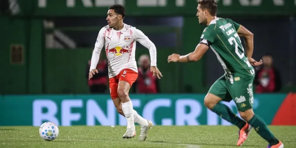 Red Bull Bragantino vence Chapecoense fora de casa
