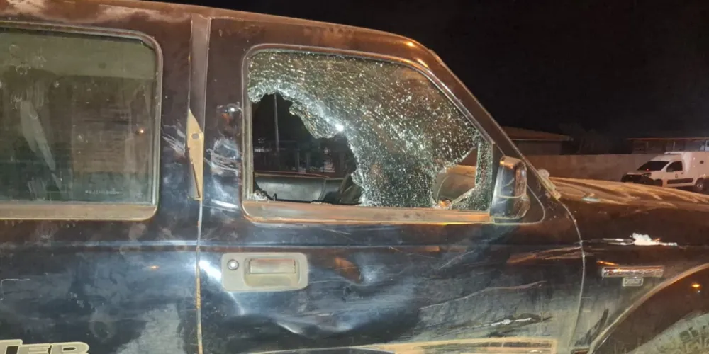 O motorista da caminhonete não se feriu