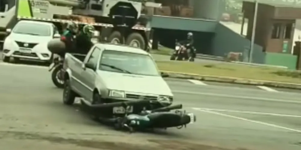 Acidente foi registrado na manhã de hoje (2)