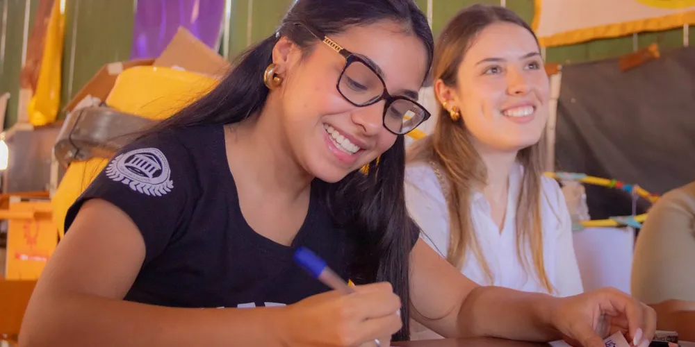 O projeto Oficina Legal é integrado por disciplinas divididas por temas com 362 alunos, divididos em 52 equipes