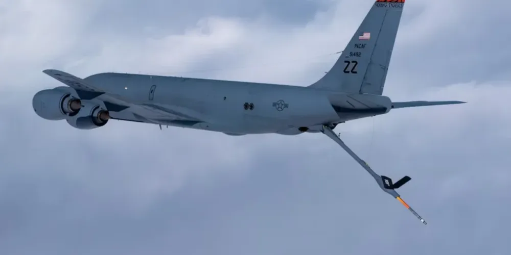 Segundo o jornal norte-americano CBS, seis militares estariam a bordo do avião