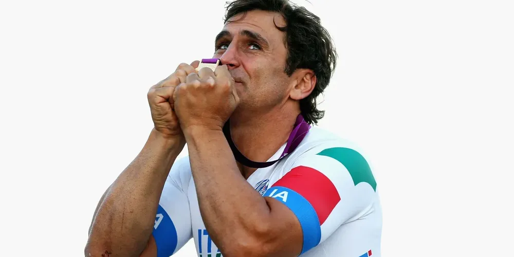 Alex Zanardi ganhou algumas medalhas em Paralimpíadas