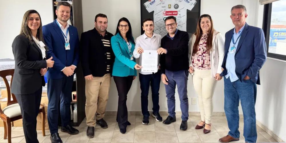 Assinatura de contratos ocorreu nesta quinta-feira