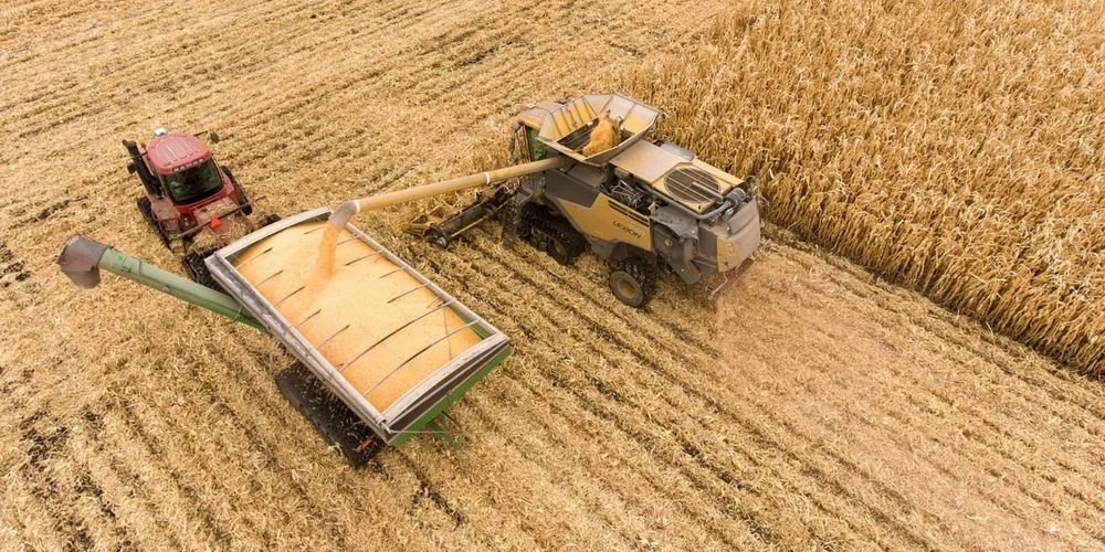 Transporte rodoviário, principal modal de escoamento da produção brasileira, sofre com o repasse imediato da alta do diesel para o valor dos fretes