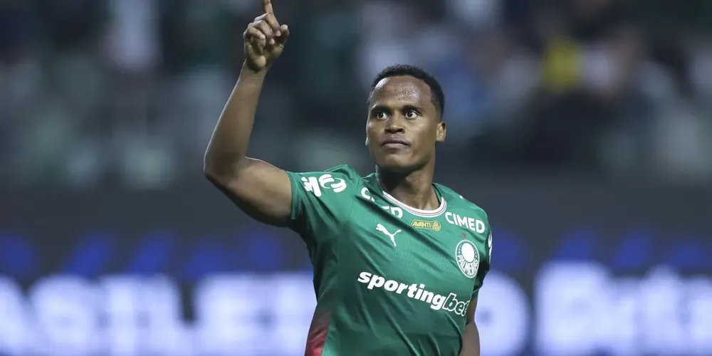 Arias comemora gol pelo Palmeiras