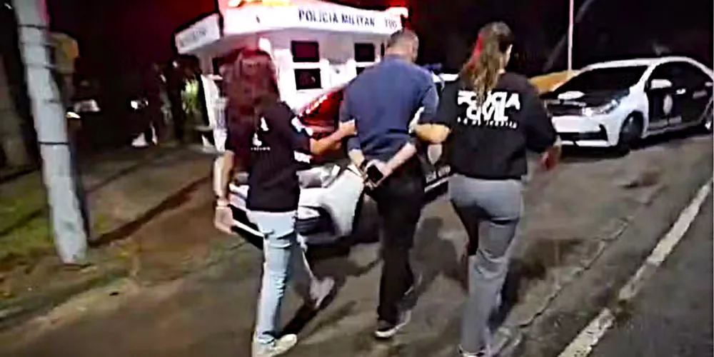 Suspeito foi encaminhado à delegacia e fica à disposição das autoridades