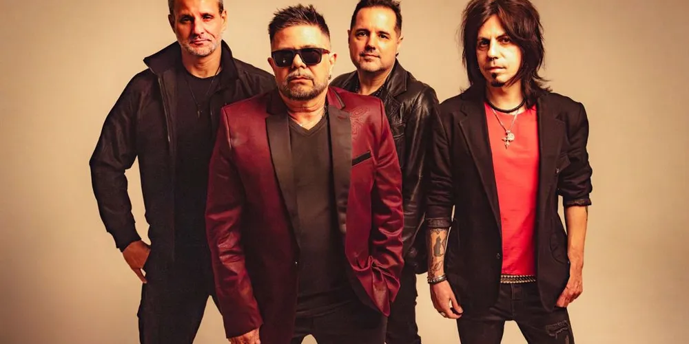 Os membros da banda Yahoo