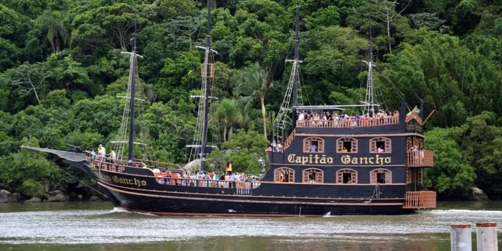 Barco Pirata em Balneário Camboriú-SC.