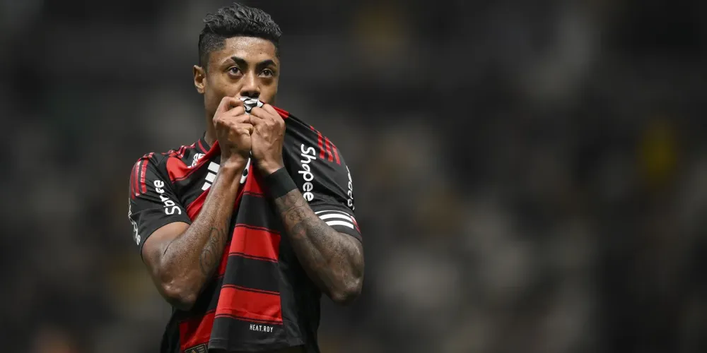 Bruno Henrique, atacante do Flamengo, ganhará busto em sua homenagem