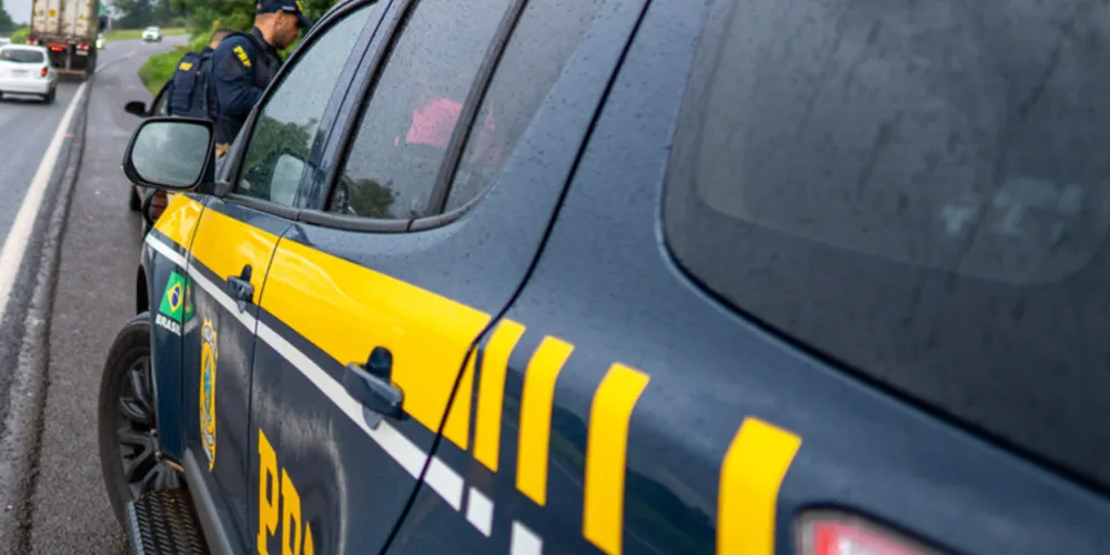 Acidente aconteceu na manhã desta terça-feira (7)