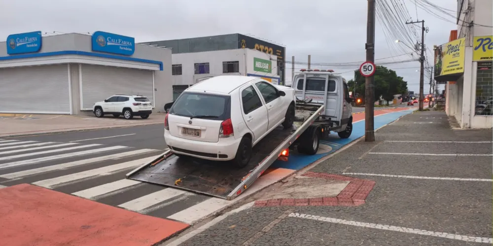 Carro foi levado ao pátio e o homem recebeu voz de prisão