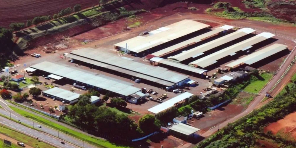 Pátio de comercialização da Ceasa de Londrina receberá fluxo de abastecimento de hortifrutigranjeiros no feriado