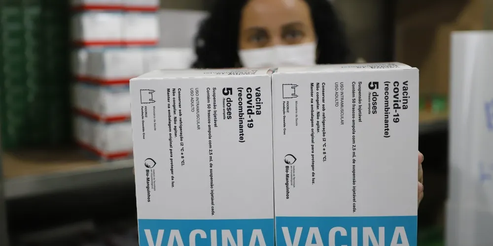 Vacinação contra o coronavírus é recomendada pelos principais órgãos de saúde do mundo