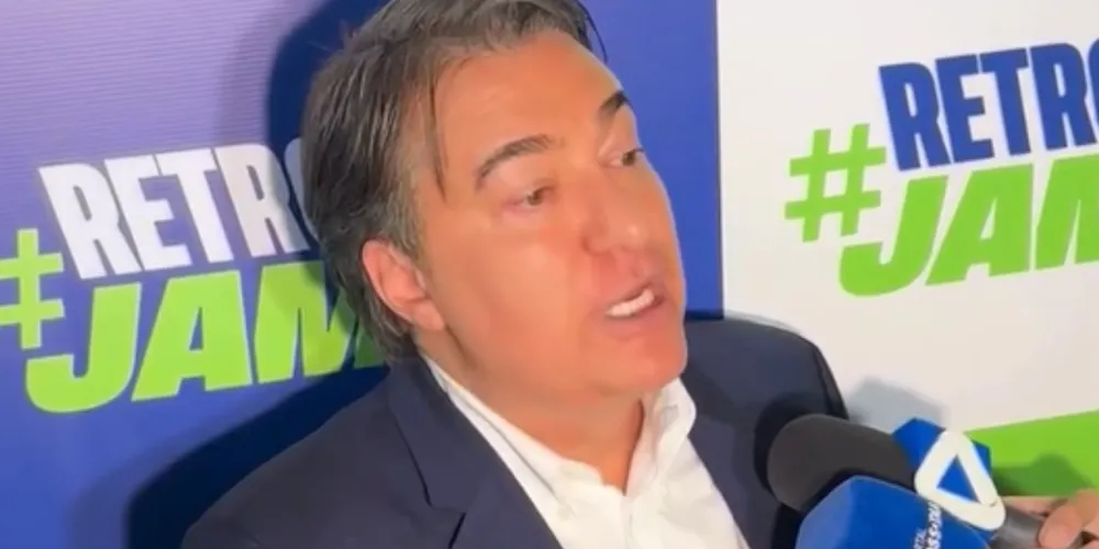 O deputado federal Fernando Giacobo desfiliou-se do Partido Liberal (PL) após a legenda apoiar a pré-candidatura do senador Sergio Moro ao governo estadual nas eleições de 2026